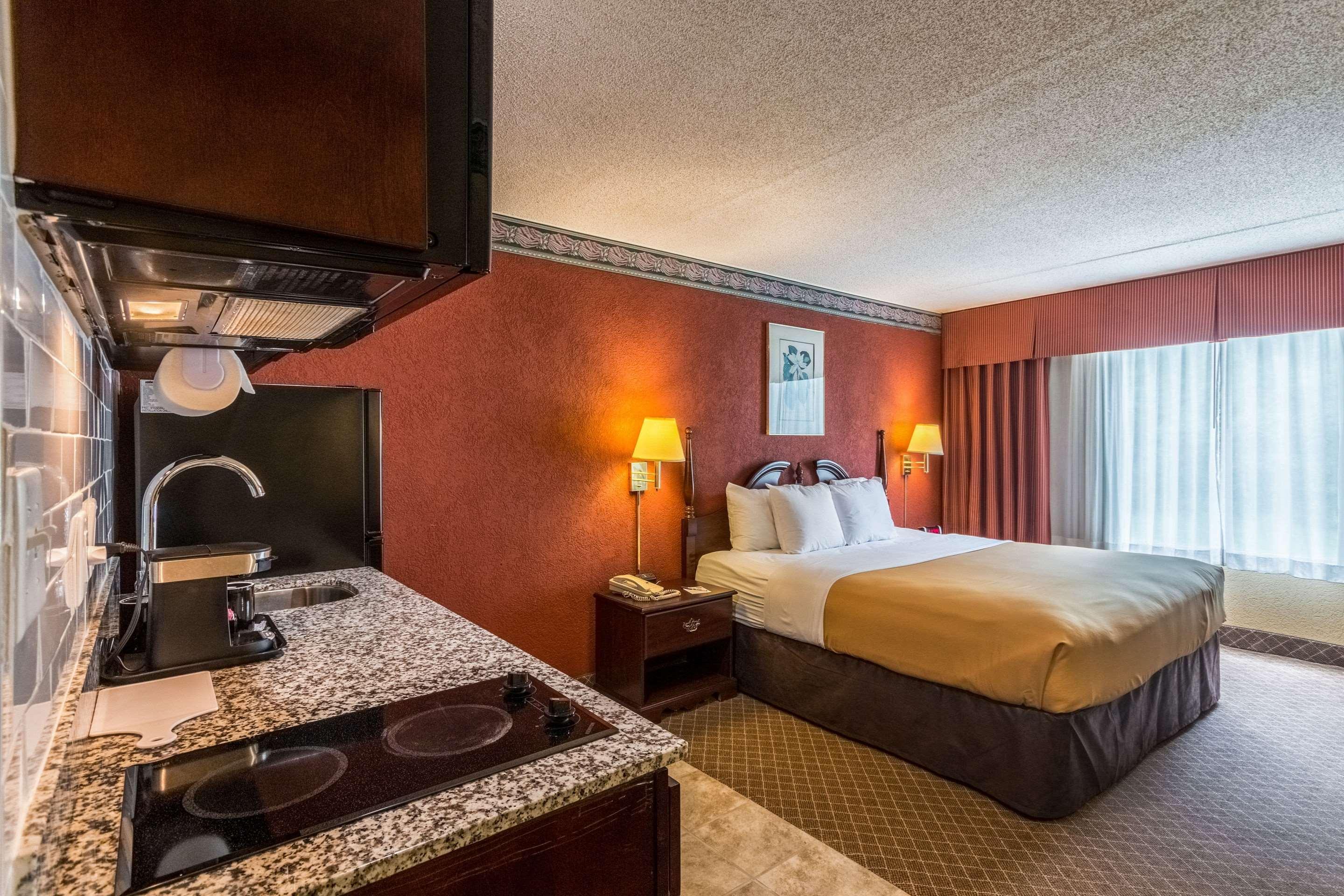 Suburban Extended Stay Hotel Fairmont Extérieur photo
