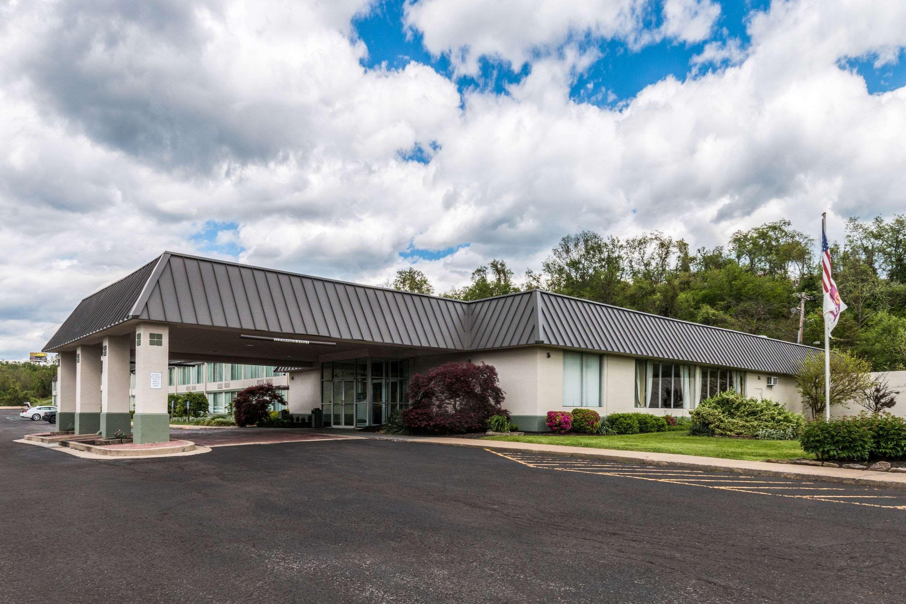 Suburban Extended Stay Hotel Fairmont Extérieur photo